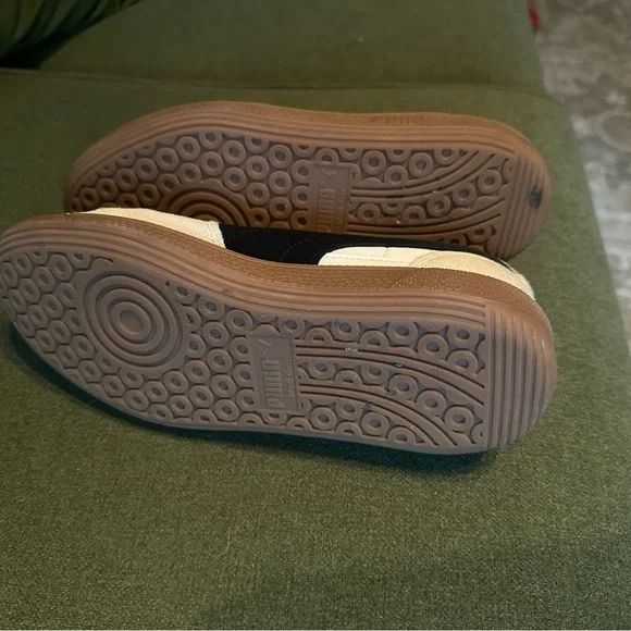 Puma Palermo Black and Cream Sneakers - Picture 4 of 4